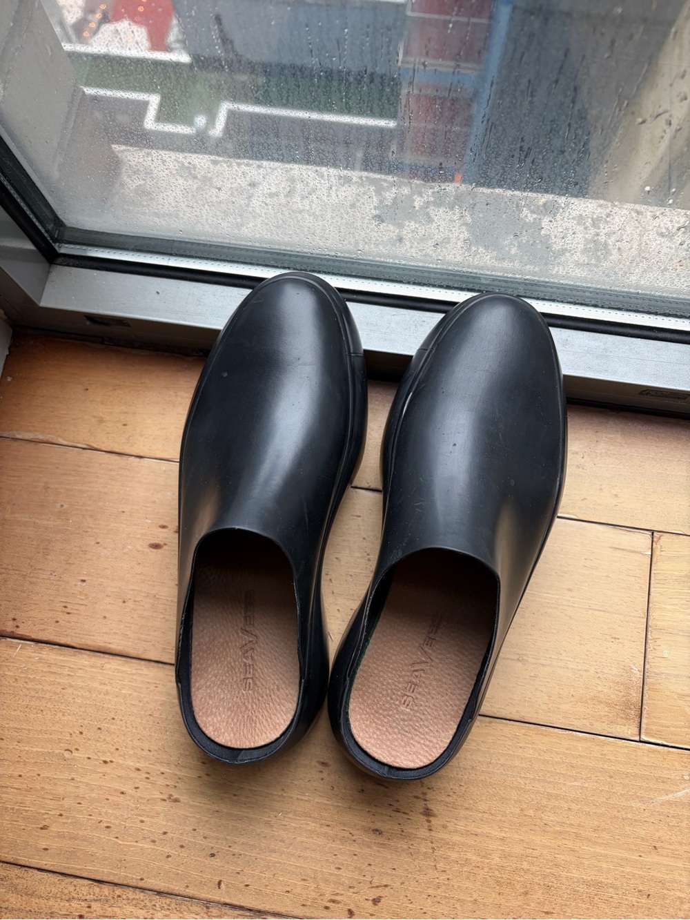 SeaVees Marin Mule Black - Picture 4 of 8